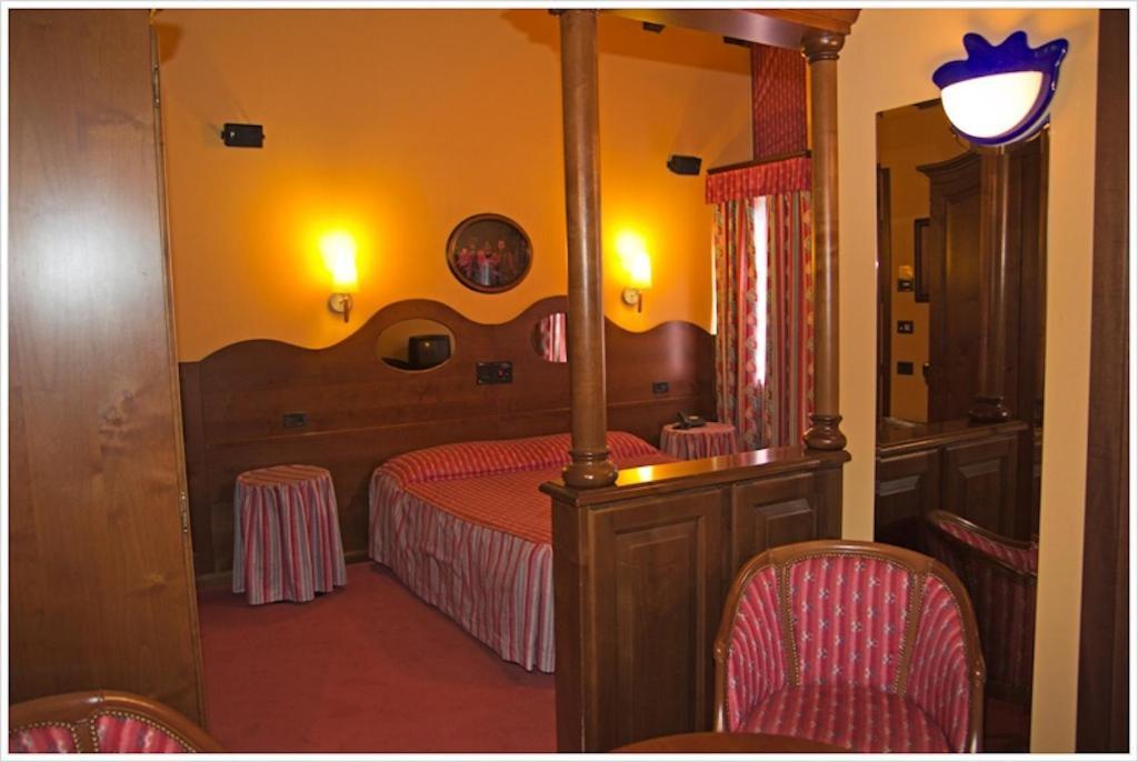 Hotel California Champoluc Zewnętrze zdjęcie