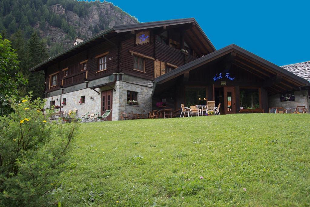Hotel California Champoluc Zewnętrze zdjęcie